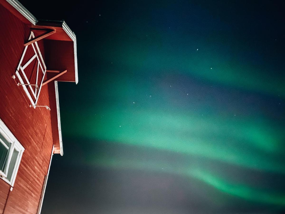 Batsfjord Brygge - Arctic Resort Exterior photo