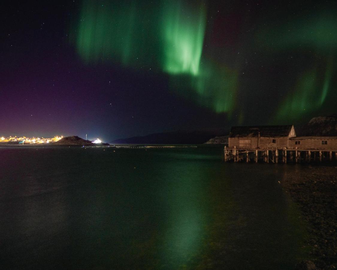 Batsfjord Brygge - Arctic Resort Exterior photo